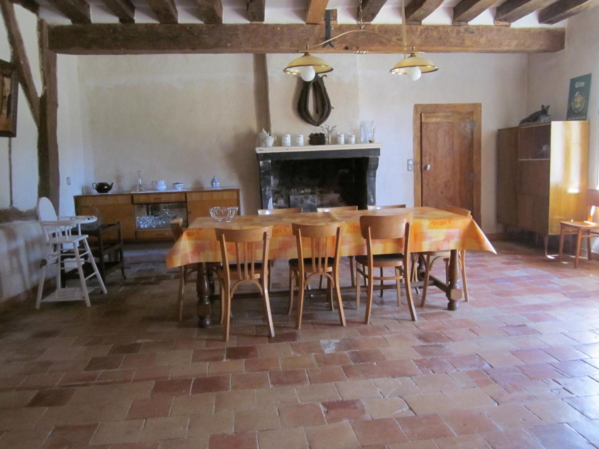 Maison Spacieuse Et Independante Avec Jardin Et Terrasse, Ideale Pour Observer La Nature En Sarthe - Fr-1-410-215 Rouperroux-le-Coquet Экстерьер фото